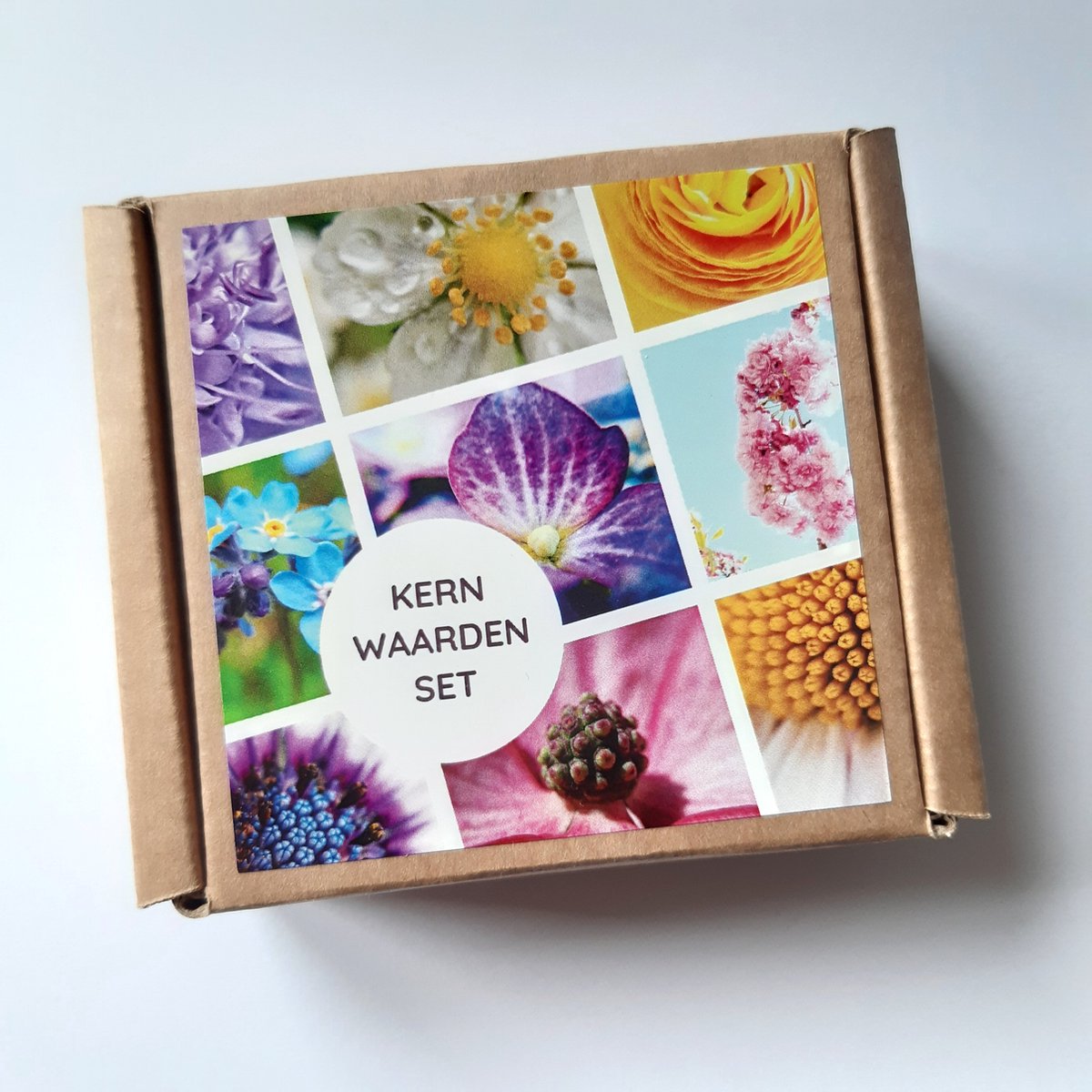 Kernwaarden set - waarden spel - coachtool - bloemen associatiekaarten - werkvorm | Liefs op papier